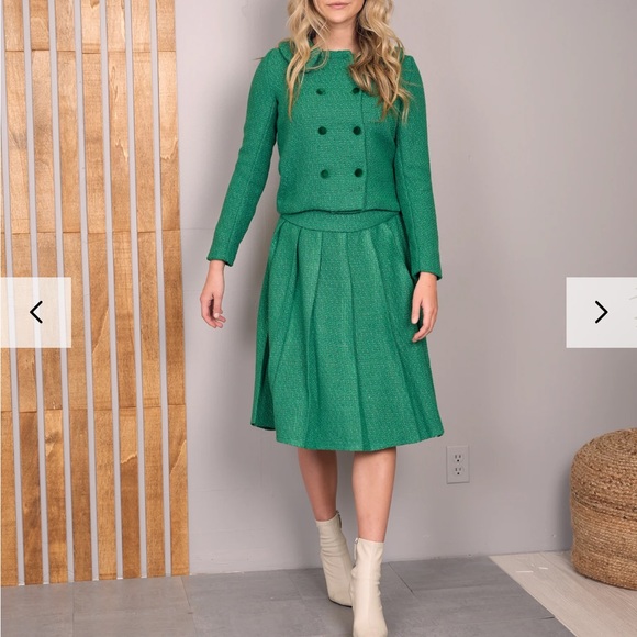 Udel Dresses & Skirts - Udel Green Boucl’e skirt suit. Sz M